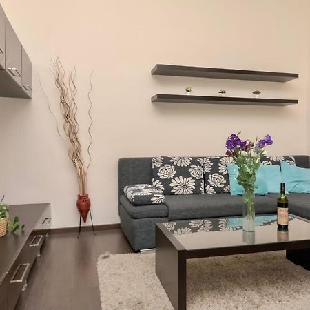 Corvina Apartment Budapest With Free Private Parking Exterior foto