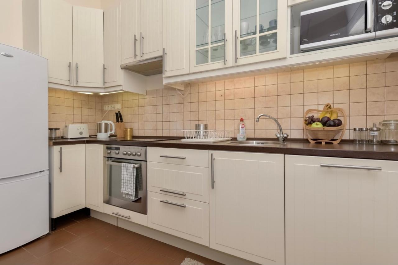 Corvina Apartment Budapest With Free Private Parking Exterior foto