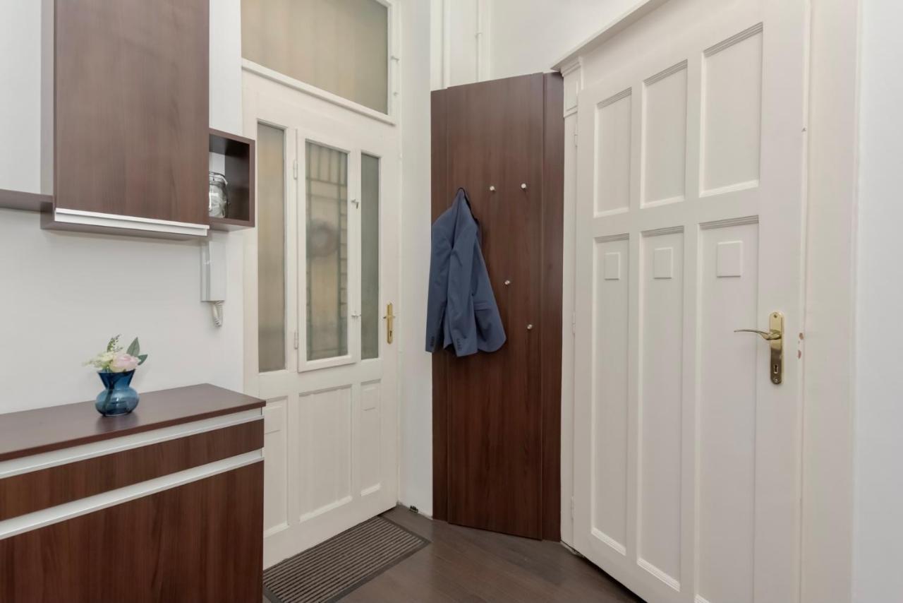 Corvina Apartment Budapest With Free Private Parking Exterior foto