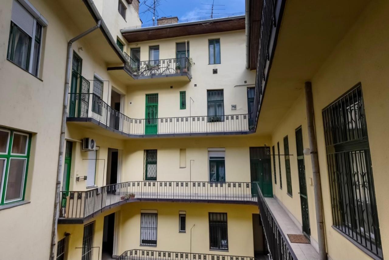 Corvina Apartment Budapest With Free Private Parking Exterior foto